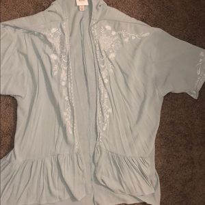 Flared mint green kimono